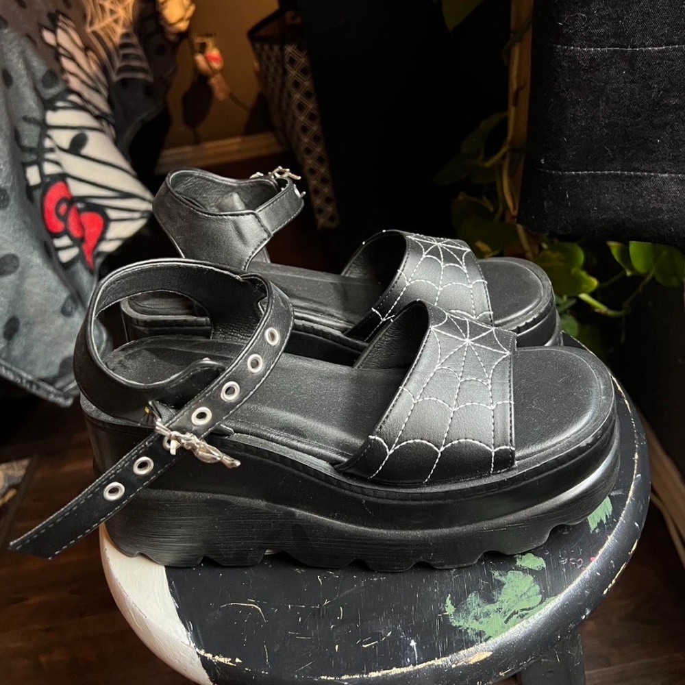 Platform sandals - image 1